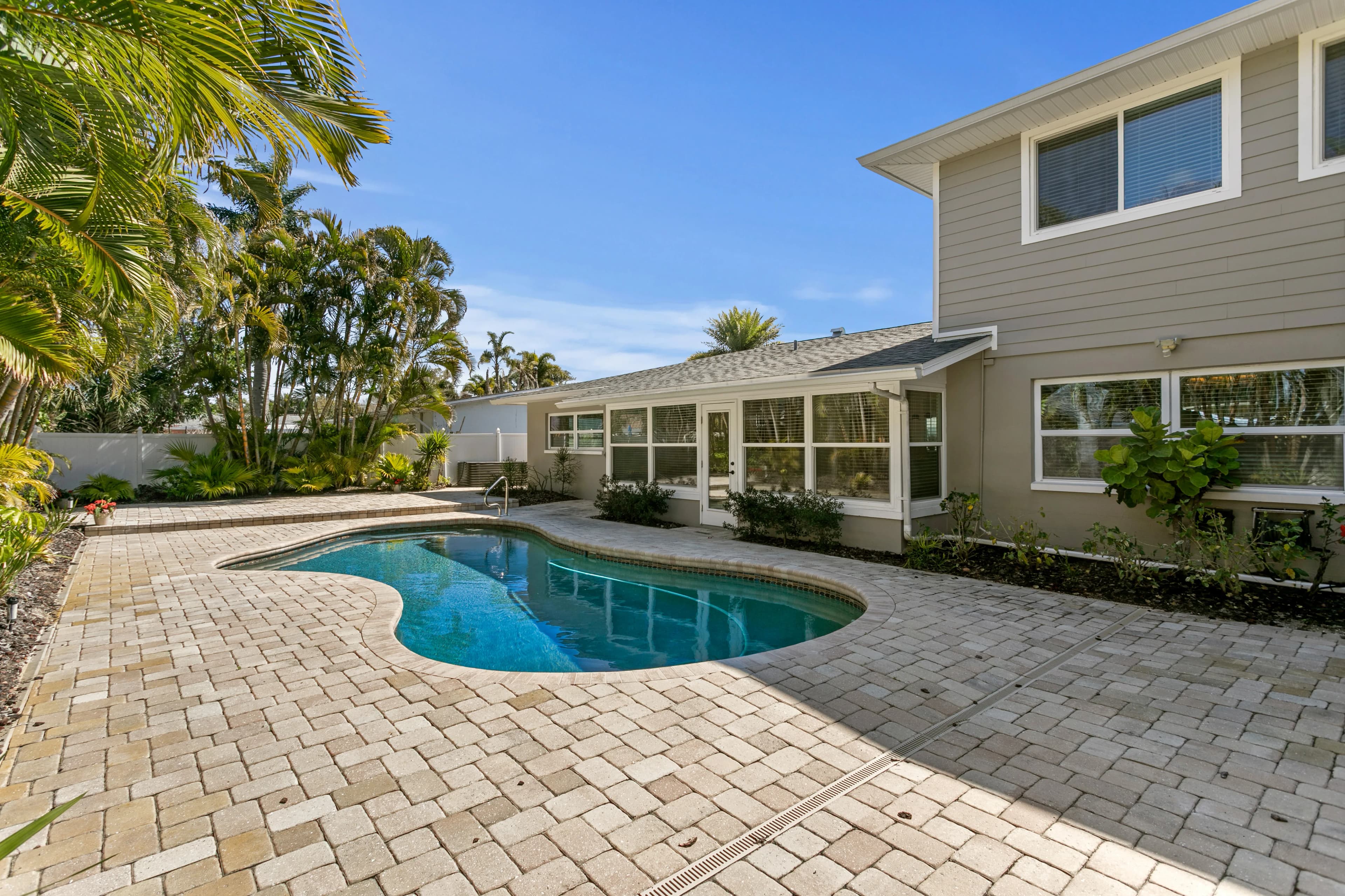 6604 Blue Heron Dr S photo 51