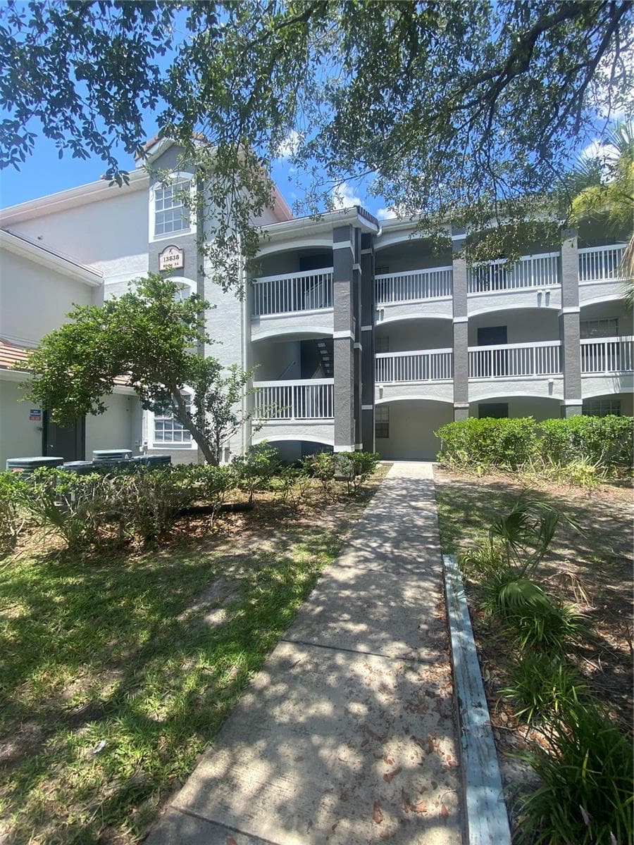 13838 Fairway Island Drive 1413