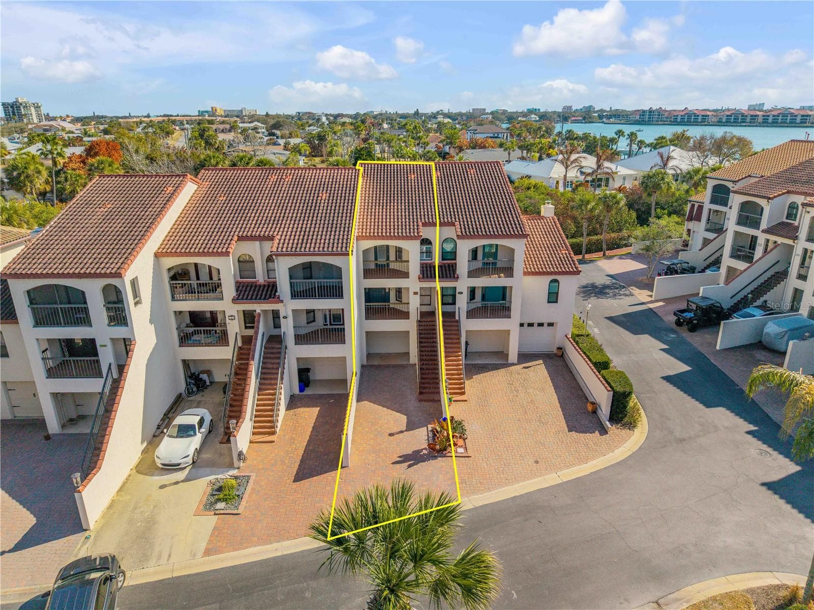 135 Marina Bay Drive photo 07