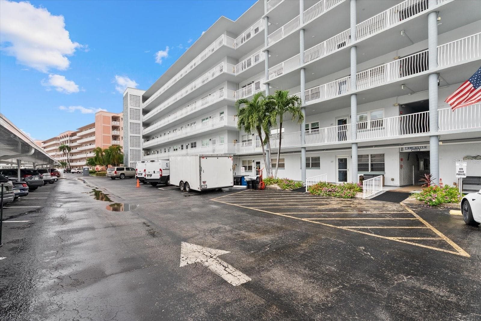 5925 Shore Boulevard S 105