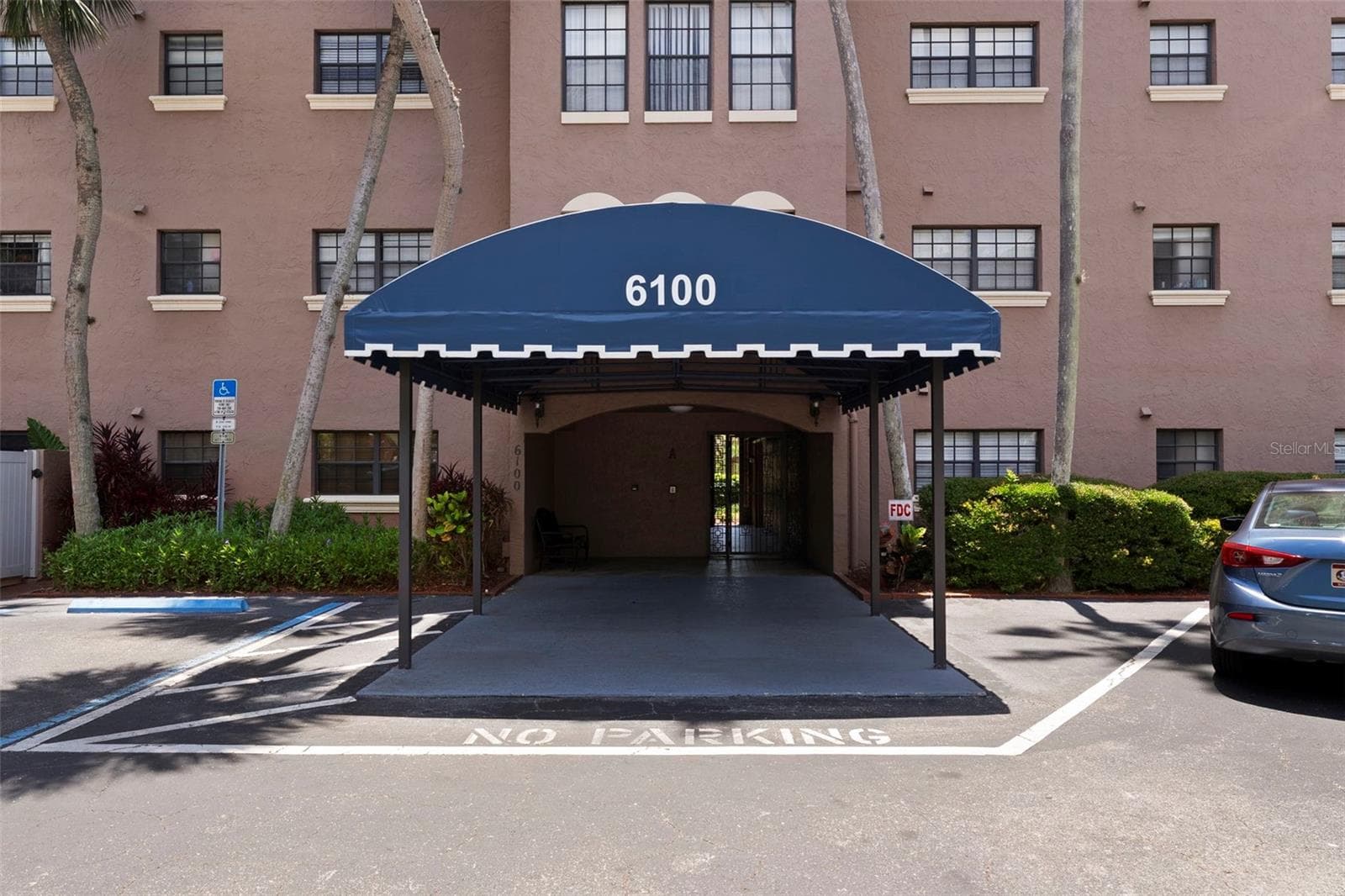 6100 Gulfport Boulevard S 107