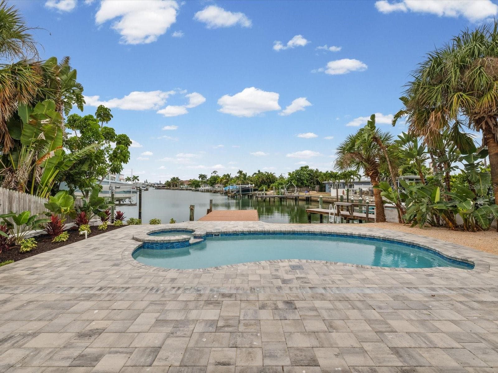 529 80th Avenue photo 02