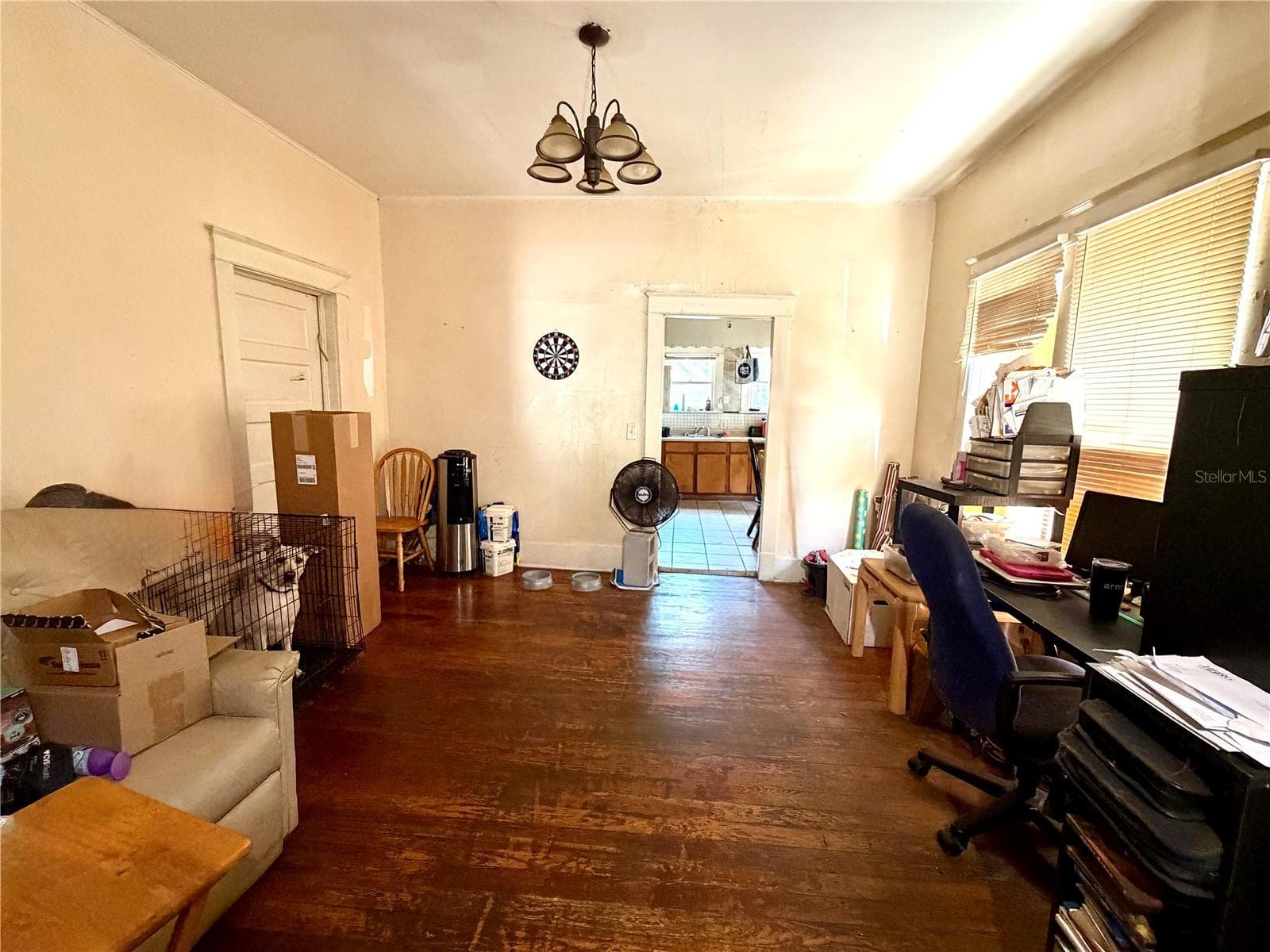 209 Avenue C NE photo 05