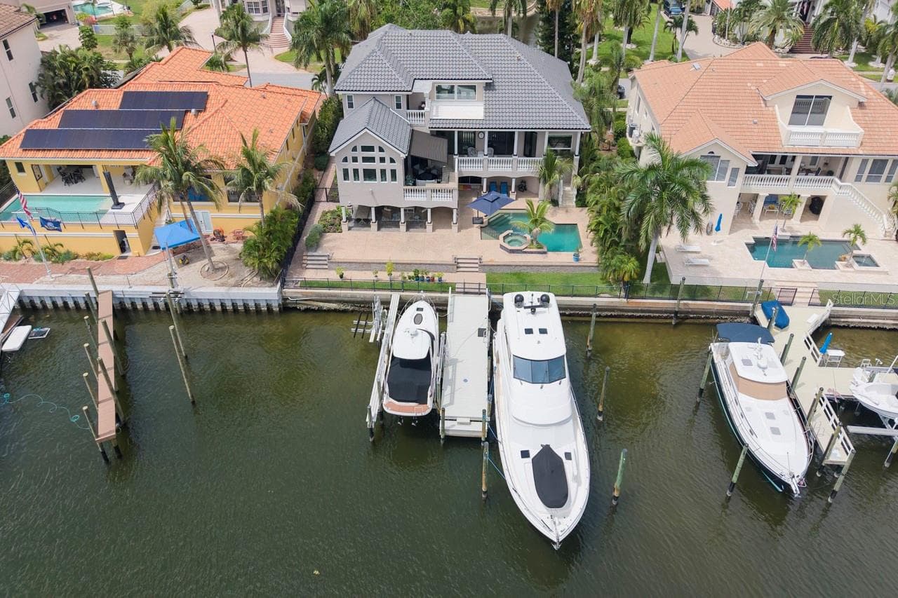 6113 Pasadena Point Boulevard photo 05