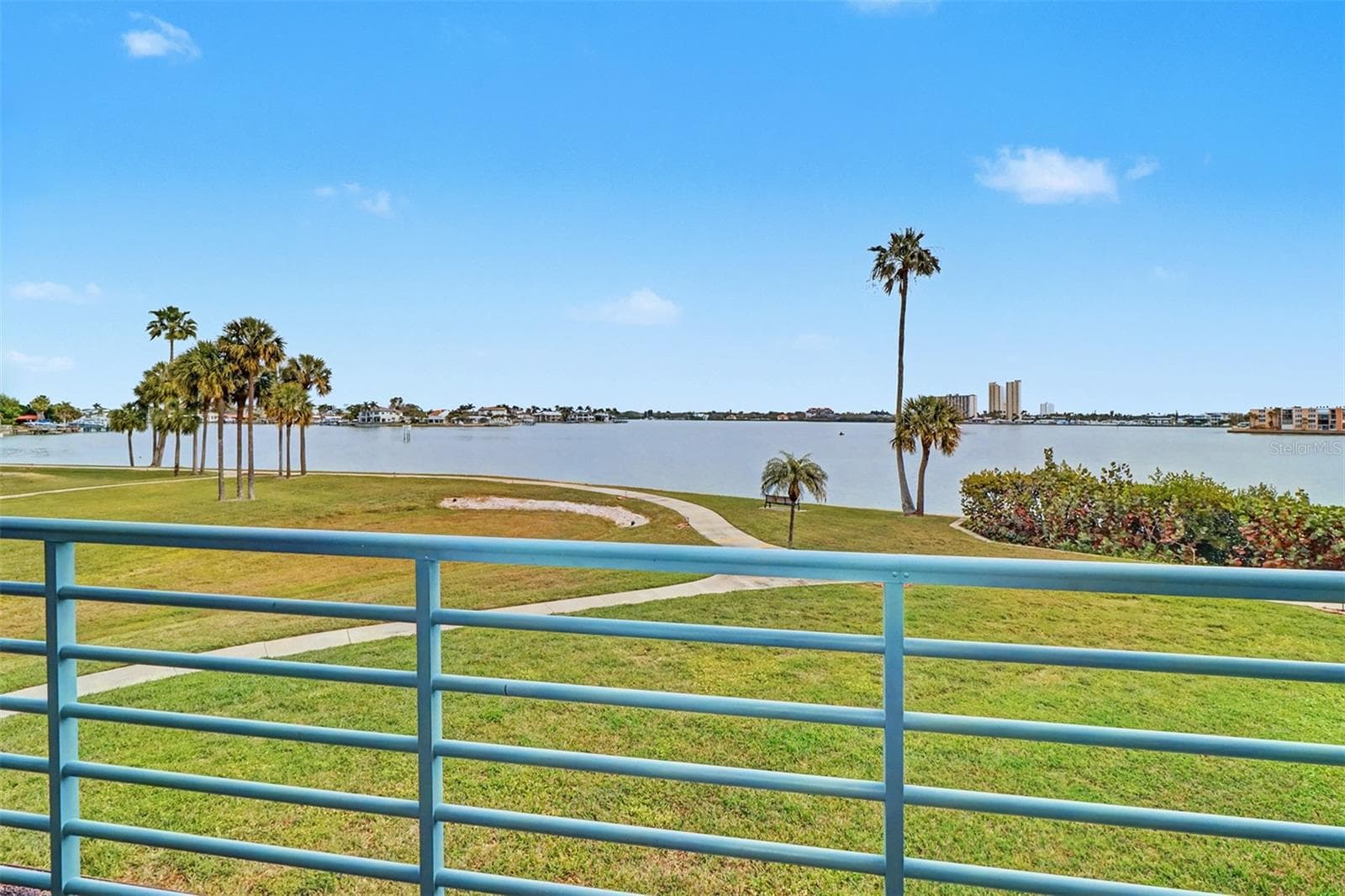 8021 Sailboat Key Boulevard S 101 photo 05