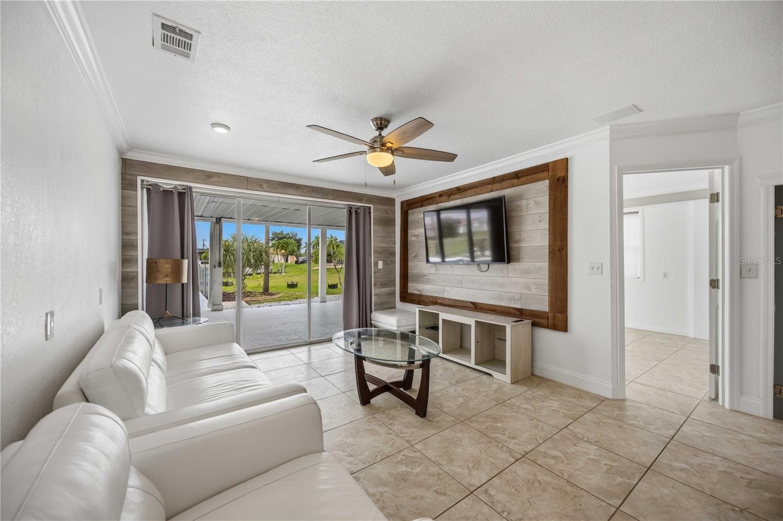 9494 Rosebud Circle photo 05