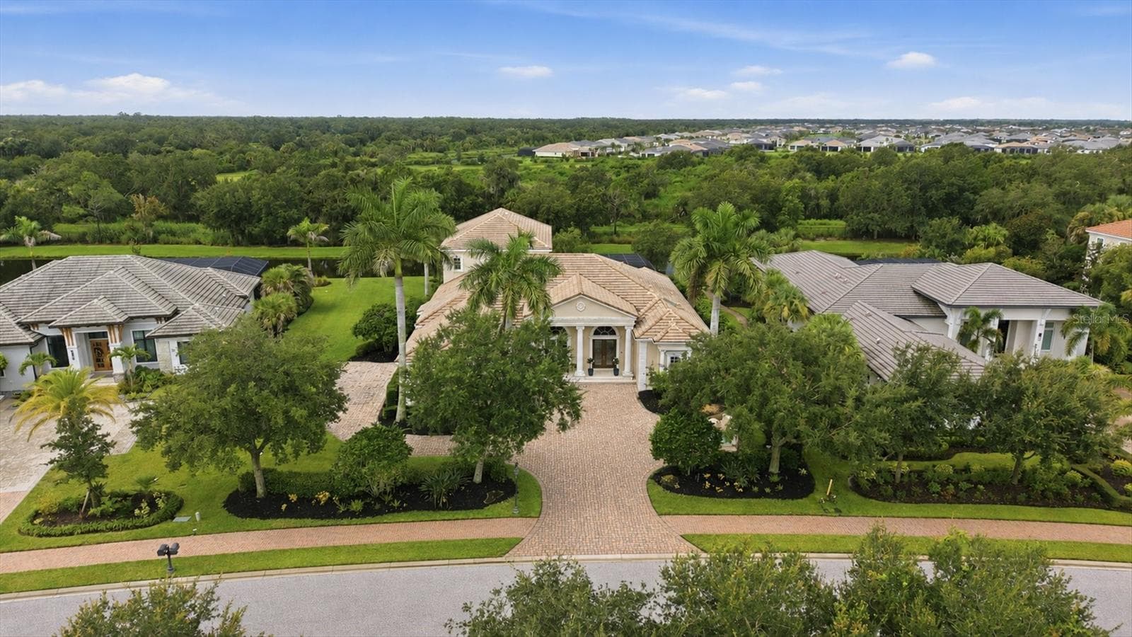 3360 Founders Club Drive photo 02