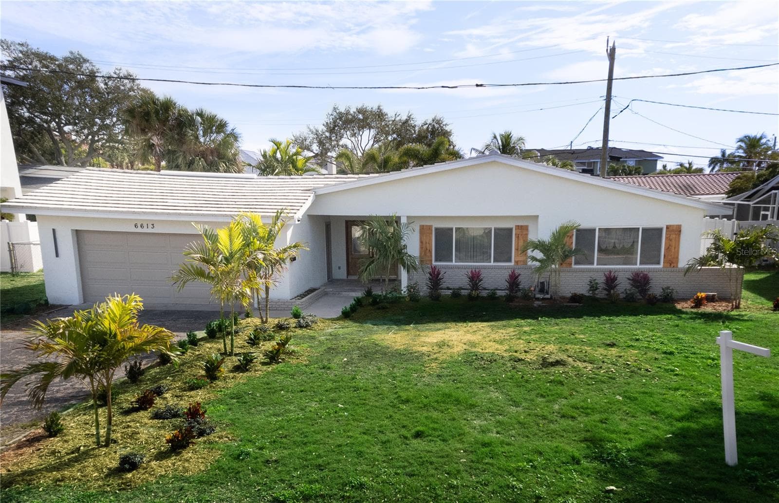 6613 Blue Heron Drive S photo 02