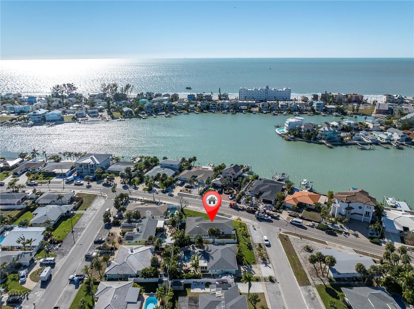 8651 Gulf Boulevard photo 02