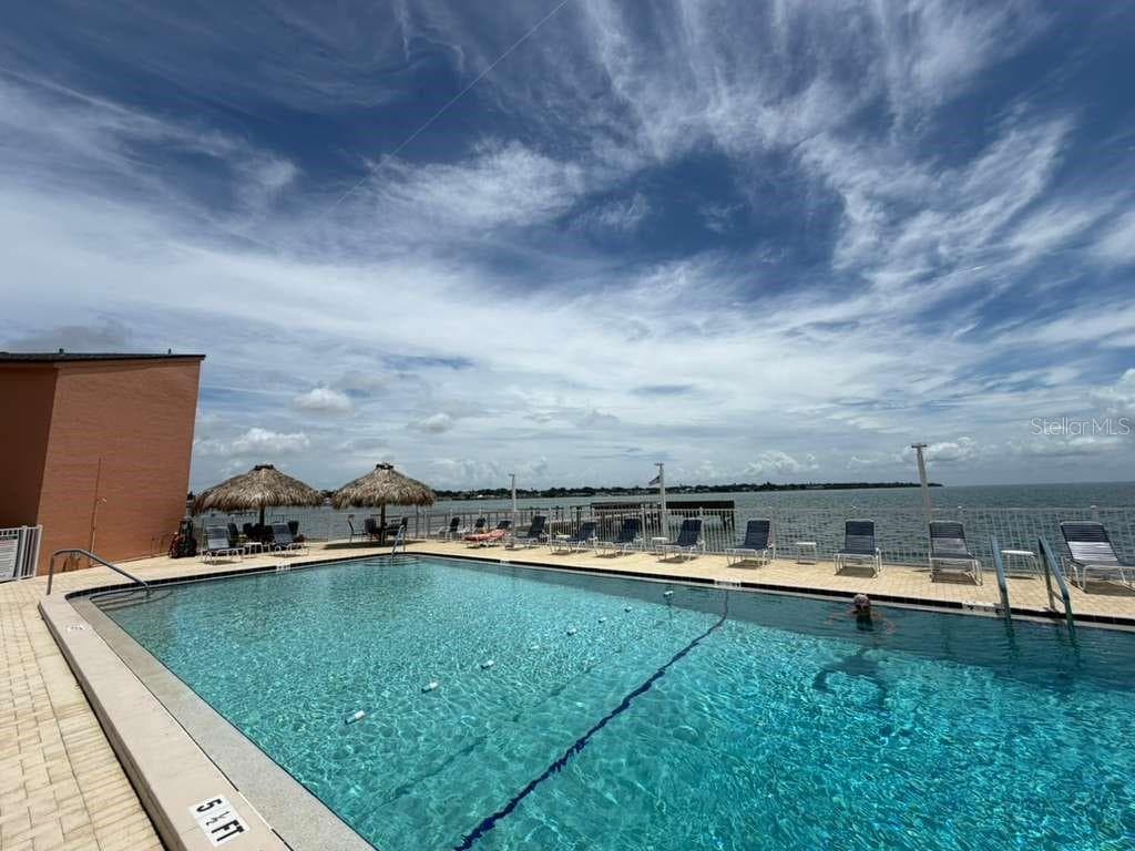 7432 Sunshine Skyway Lane S 206