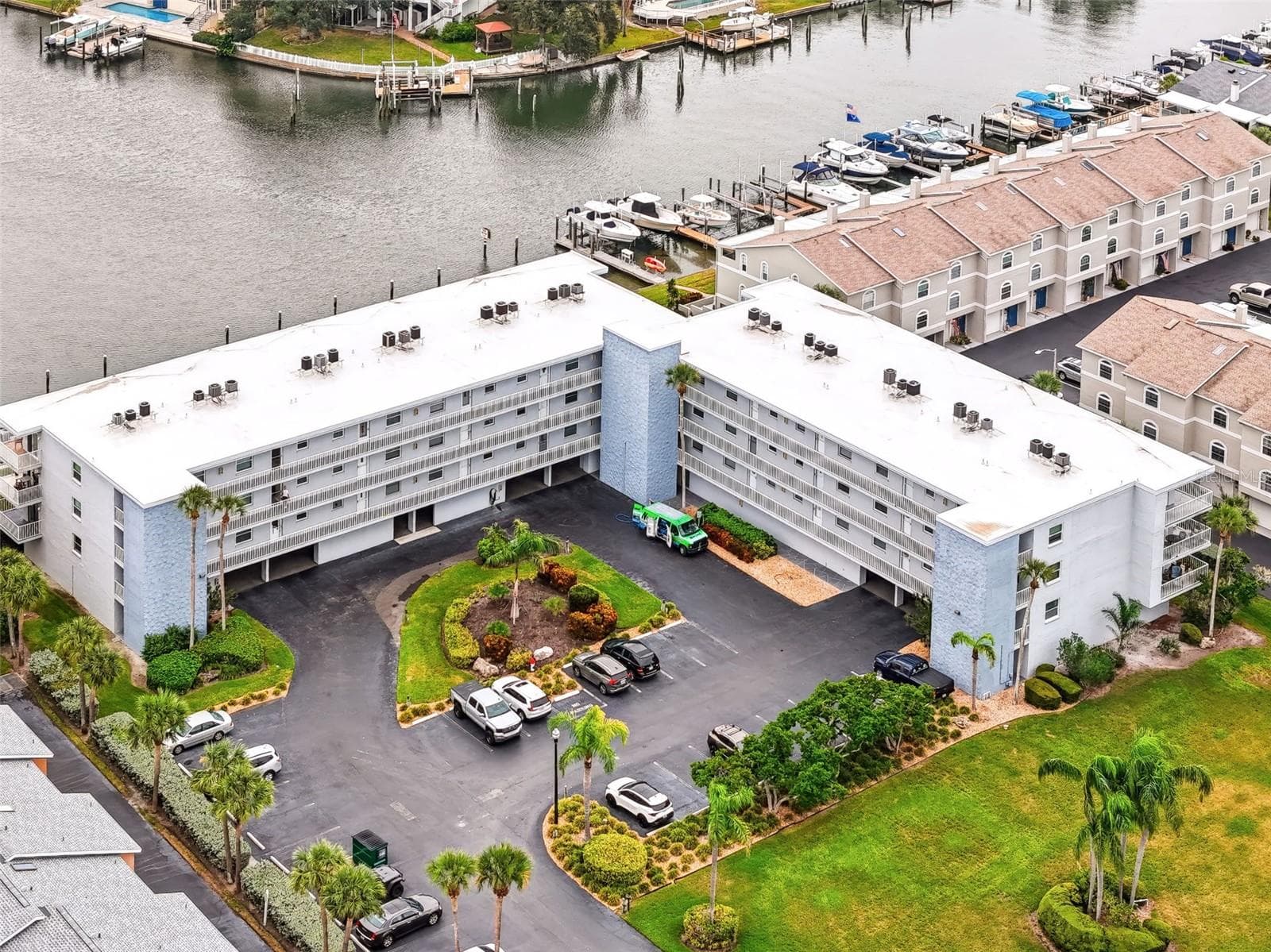 719 Pinellas Bayway S 311