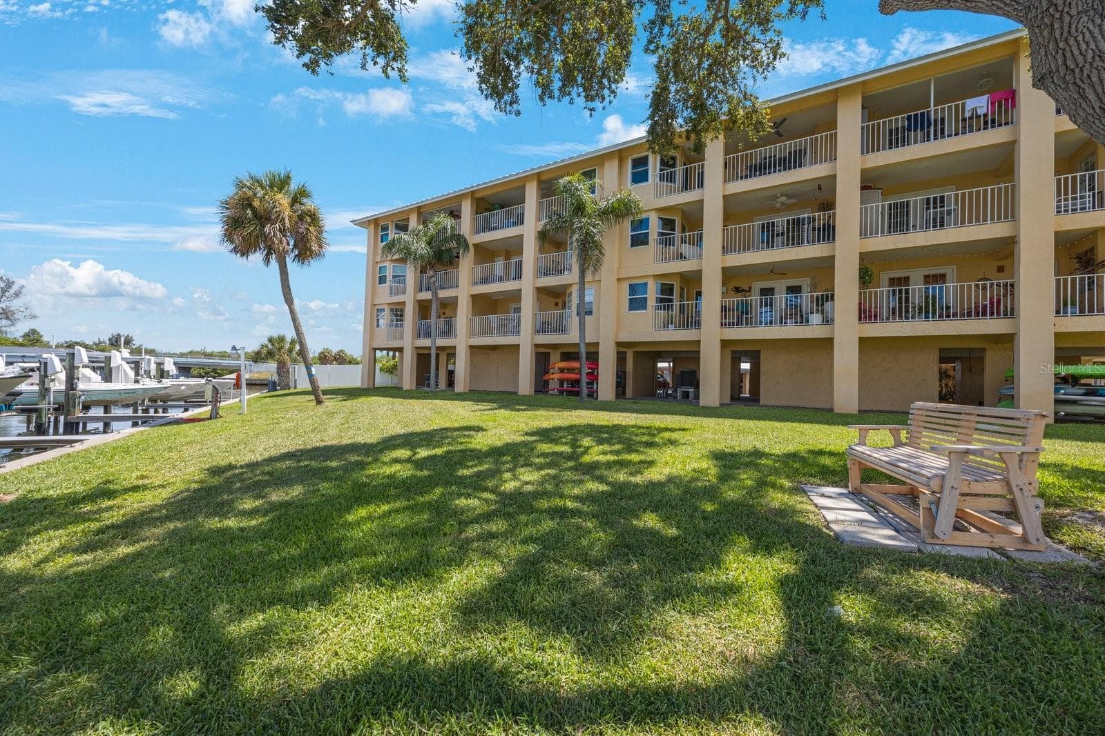 1125 Pinellas Bayway S 305 photo 03