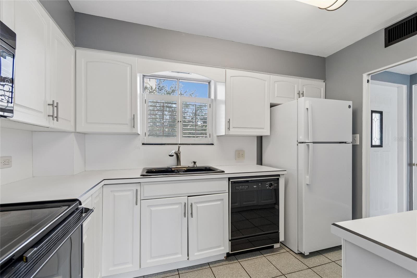 1365 N Snell Isle Boulevard NE 2E photo 07