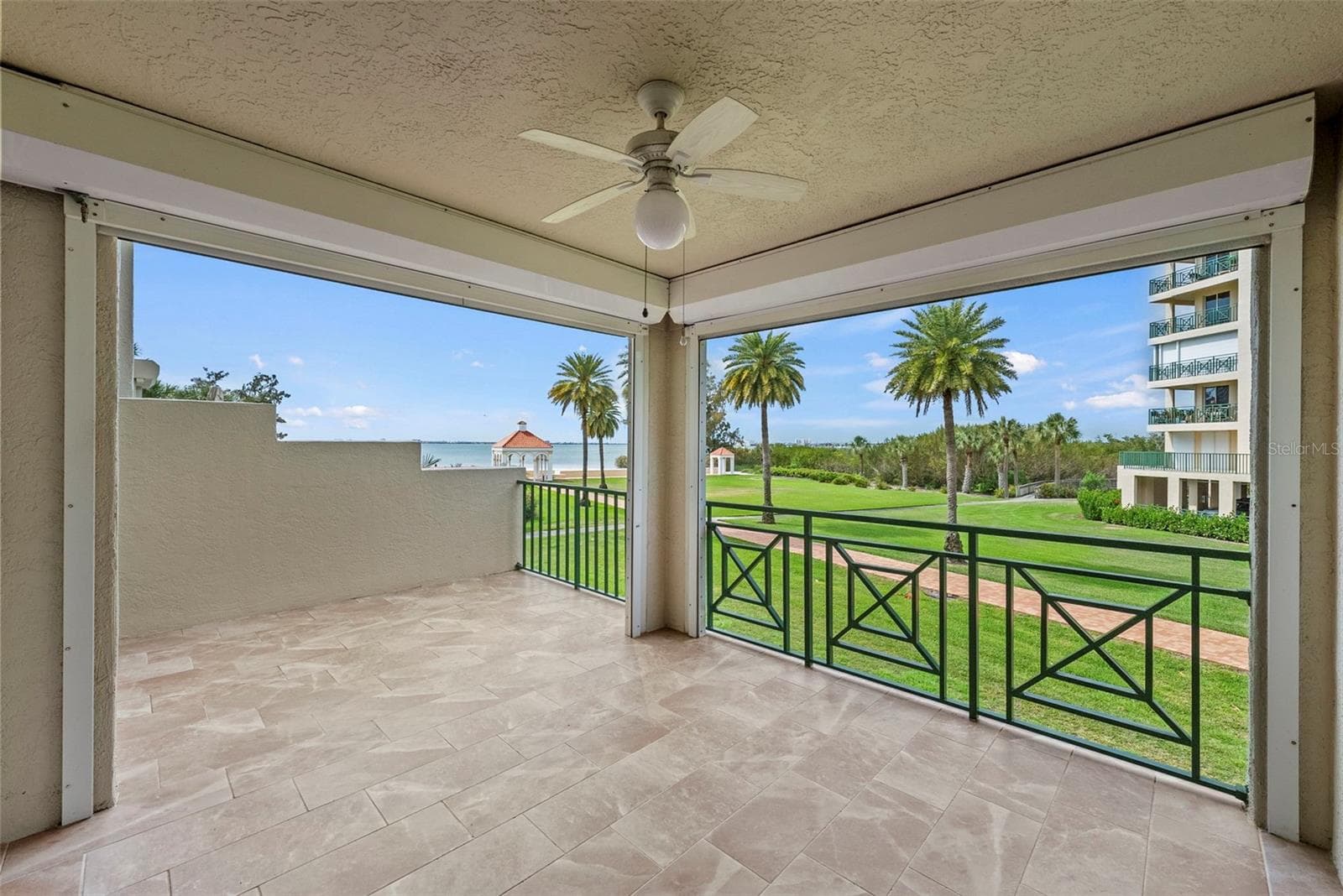 4780 Dolphin Cay Lane S 109 photo 02