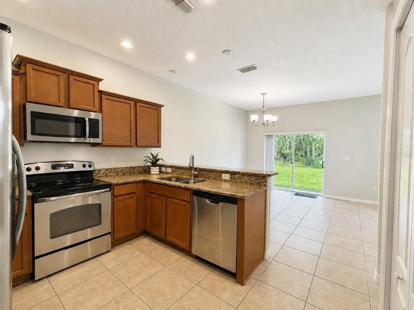 11155 Savannah Landing Circle photo 07