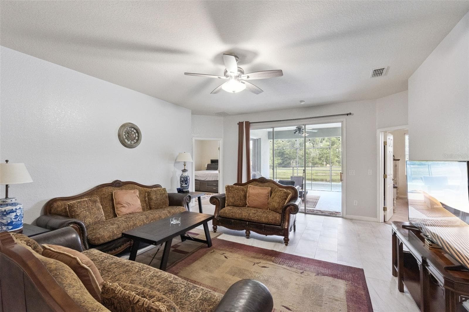 4957 Pall Mall Street E photo 07