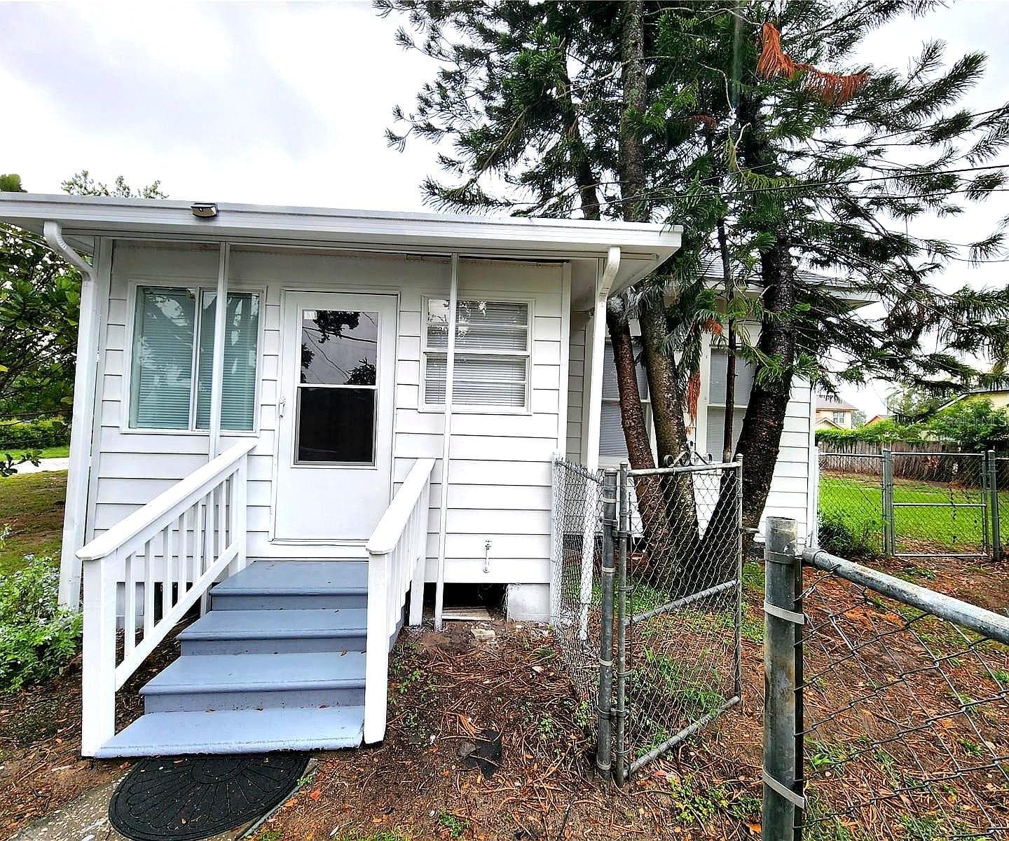 231 Avenue A NE photo 04
