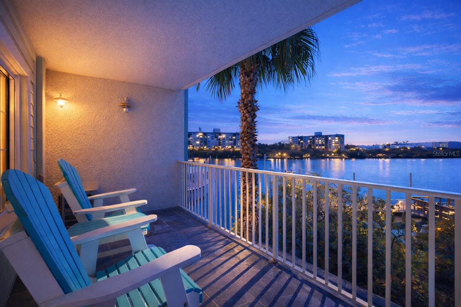 399 2nd Street 216