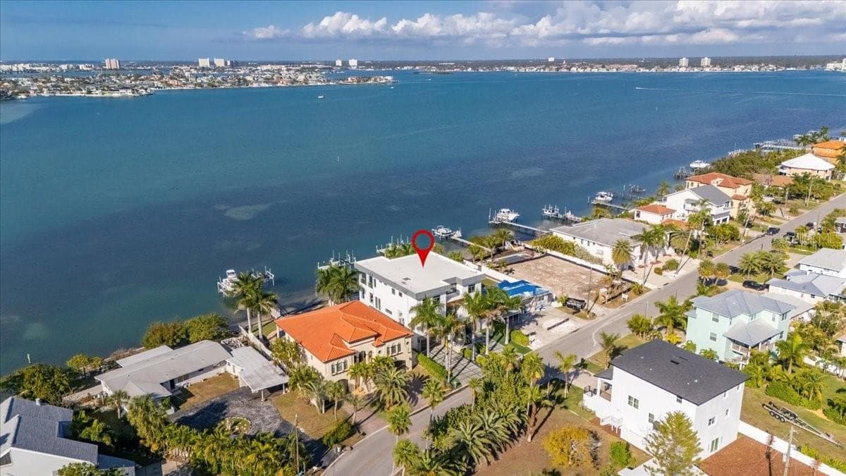 1320 Boca Ciega Isle Drive photo 02