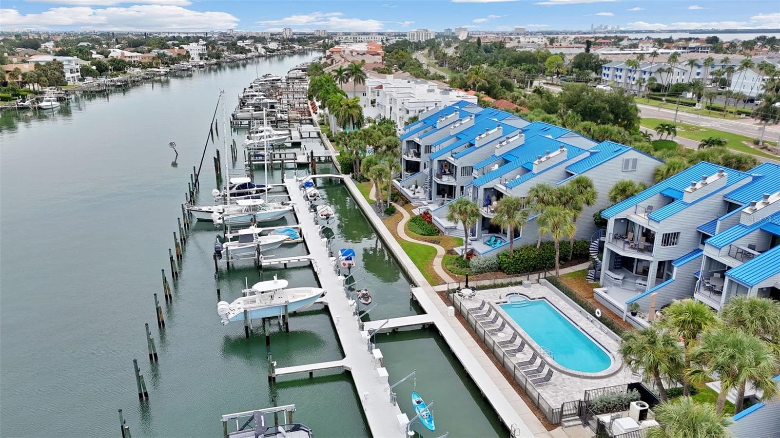 910 Pinellas Bayway S 107 photo 06