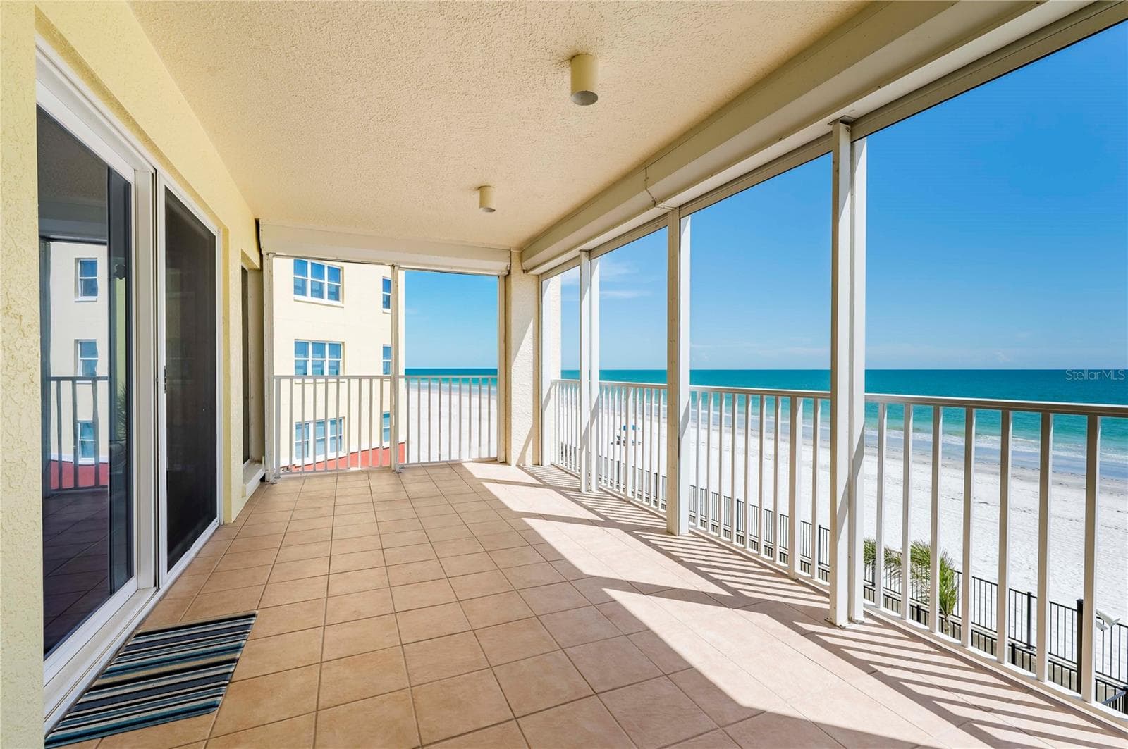 16750 Gulf Boulevard 311 photo 03