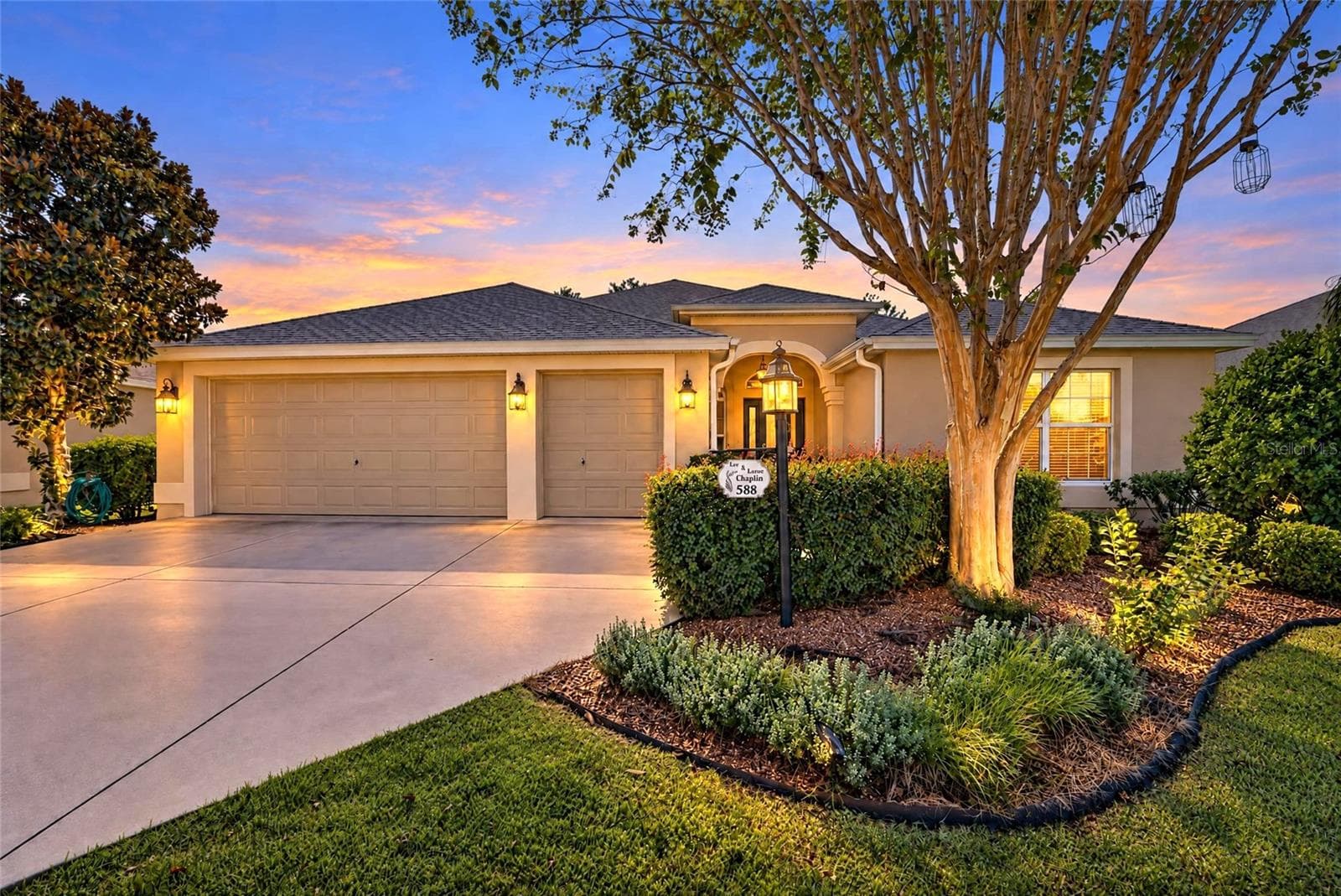 588 Bradford Loop photo 02
