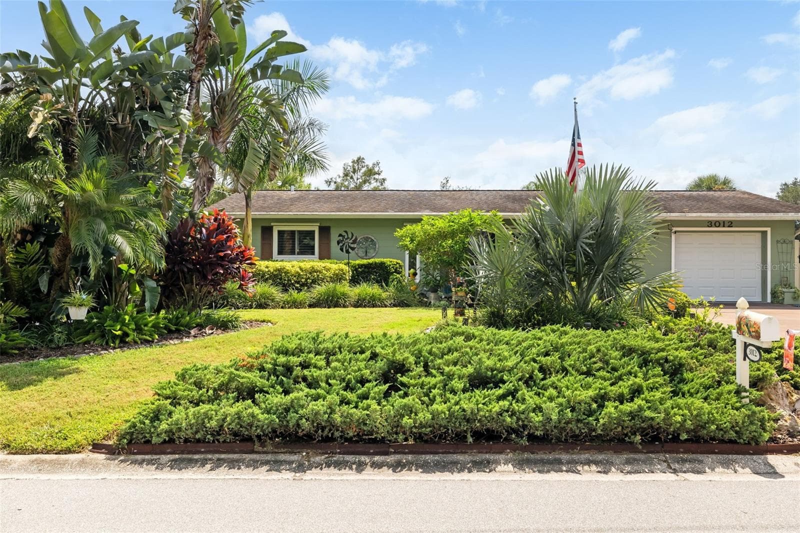 3012 Hyde Park Street photo 01