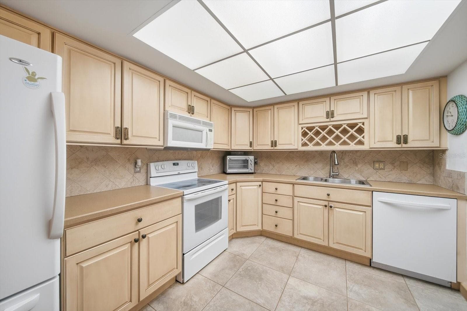 5108 Brittany Drive S 607 photo 07