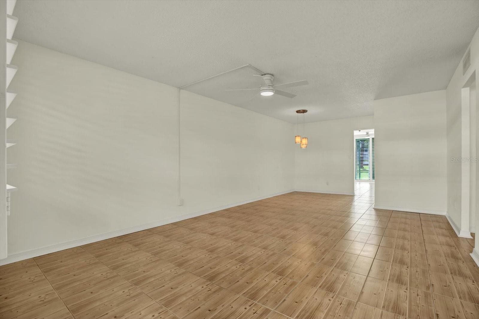 4715 Bay Street NE 126 photo 03