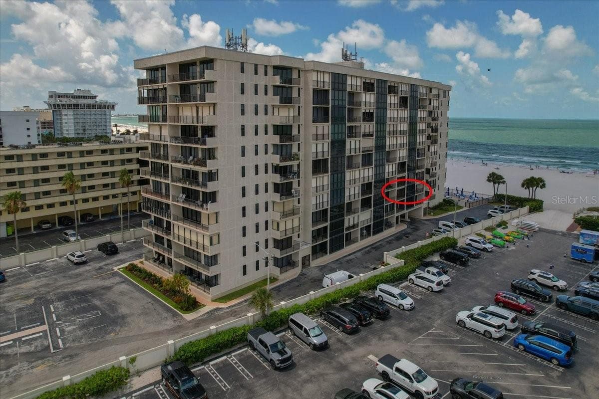 5396 Gulf Boulevard 304 photo 02