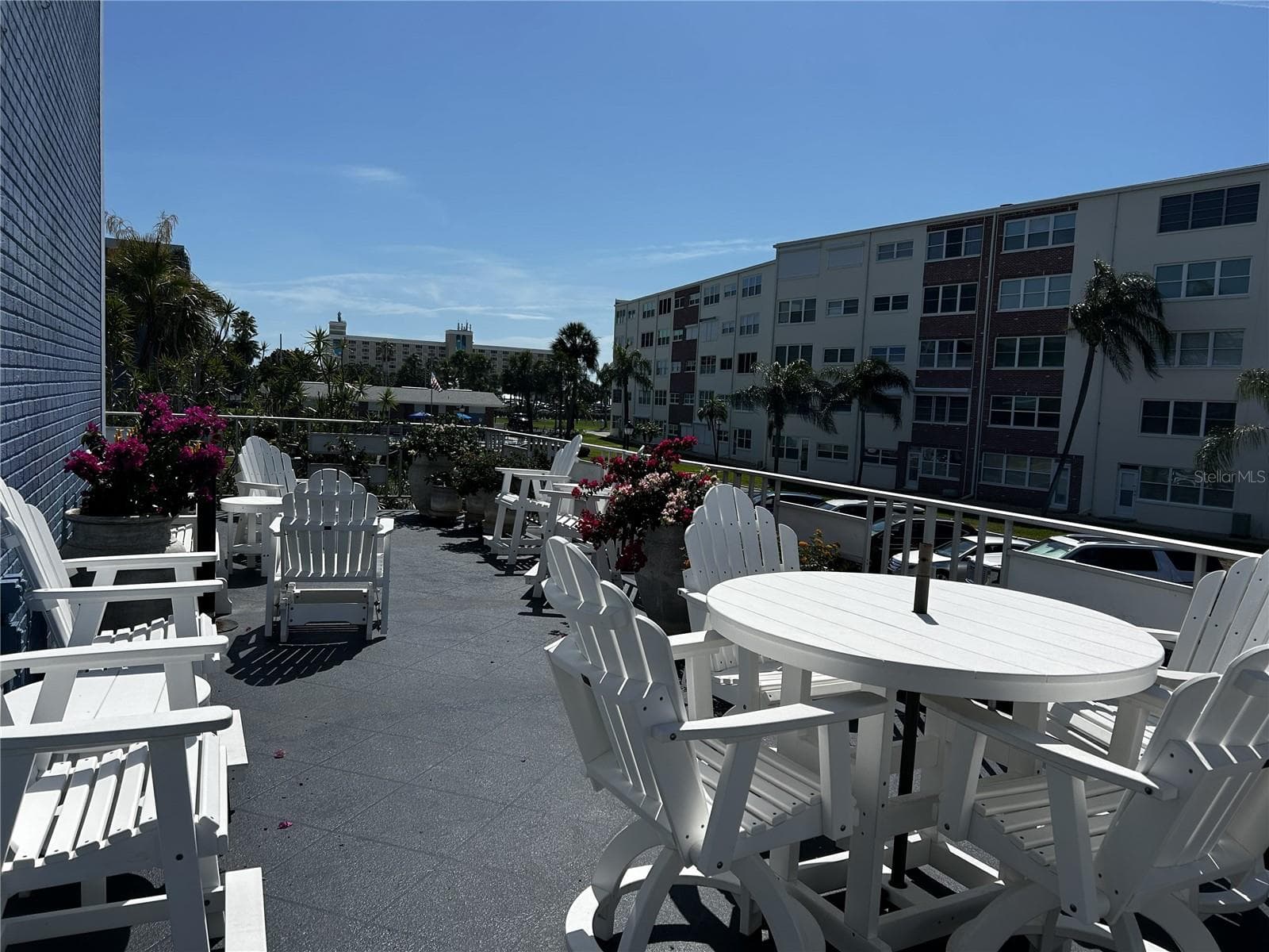 5555 Gulf Boulevard 310 photo 02