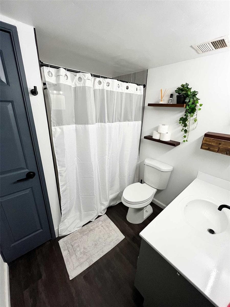 470 3rd Street S 405 photo 07