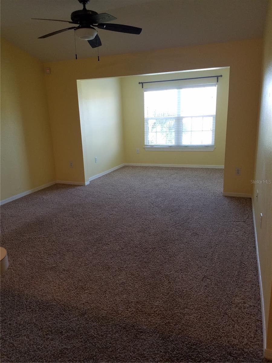 5455 Vineland Road 3303 photo 04
