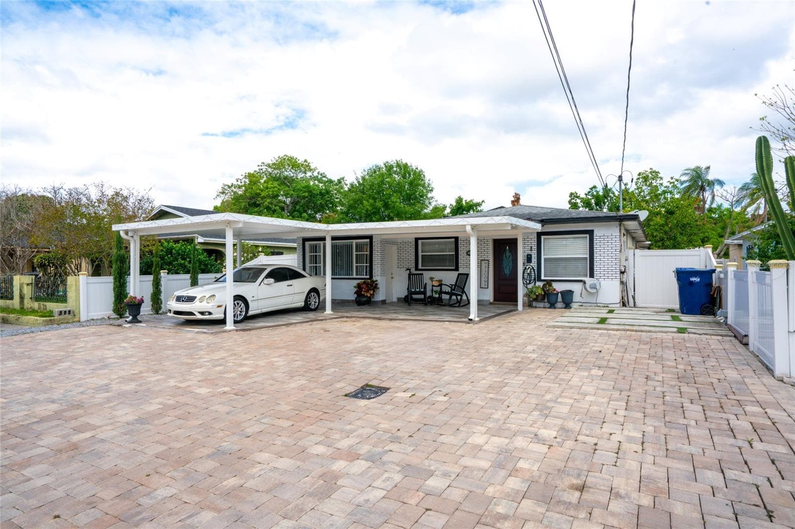3305 W Aileen Street photo 02