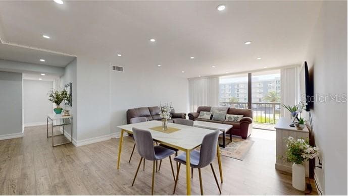 400 Island Way 210 photo 06