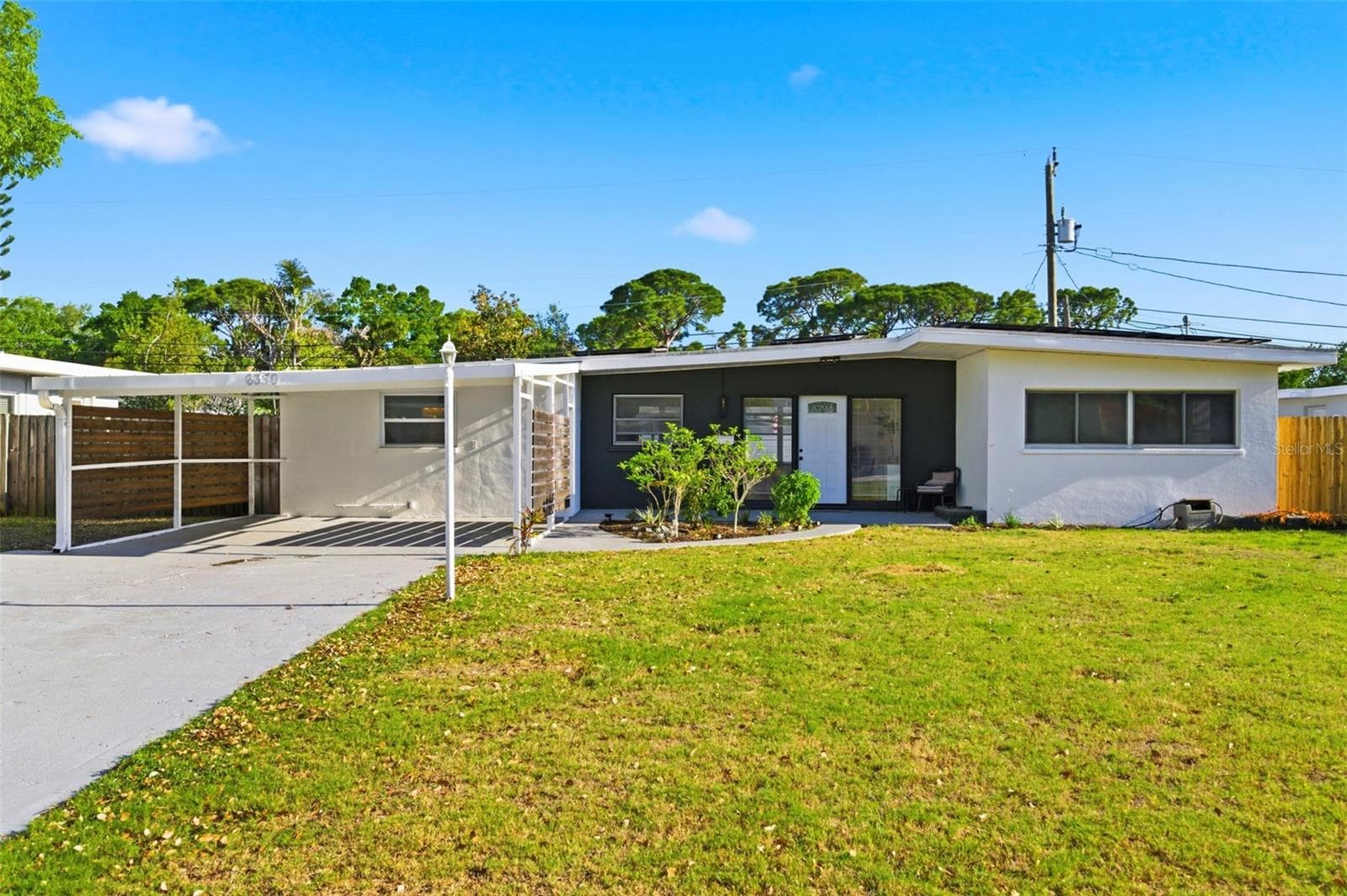 6350 Hampton Drive N photo 03