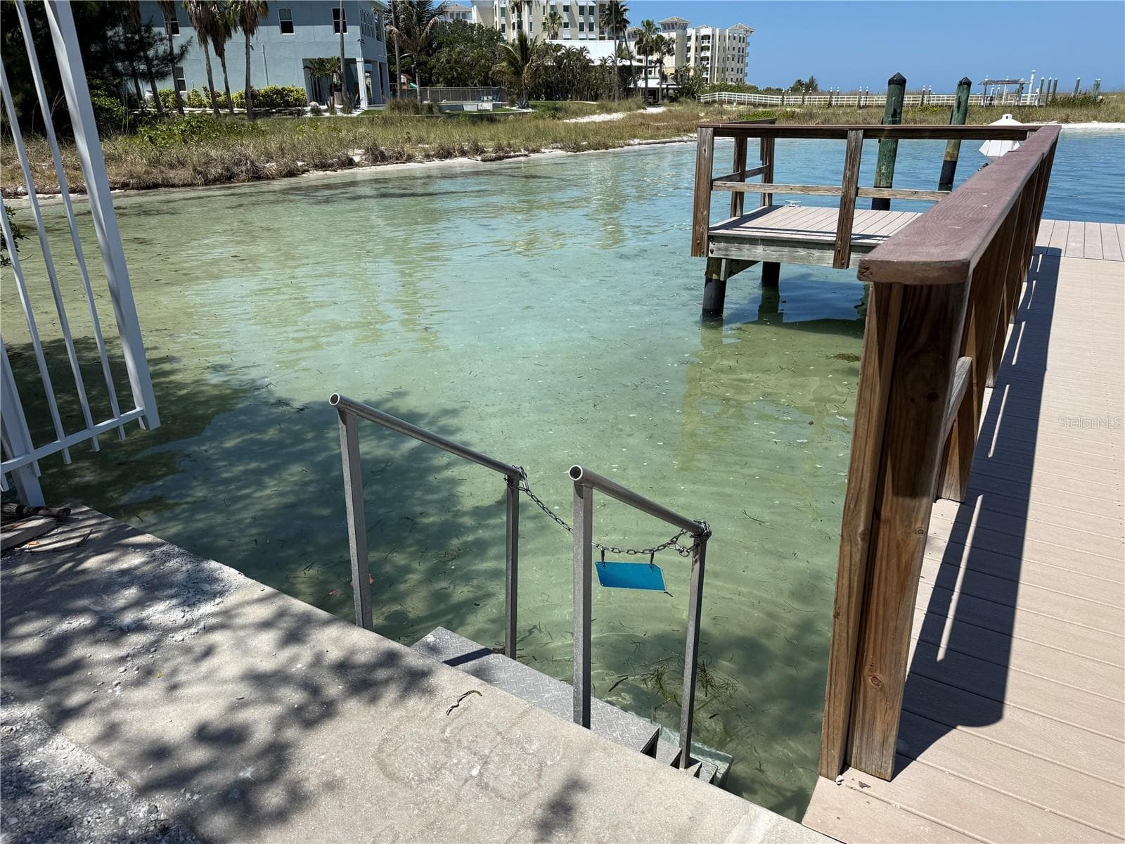 1100 Pinellas Bayway S G2 photo 04