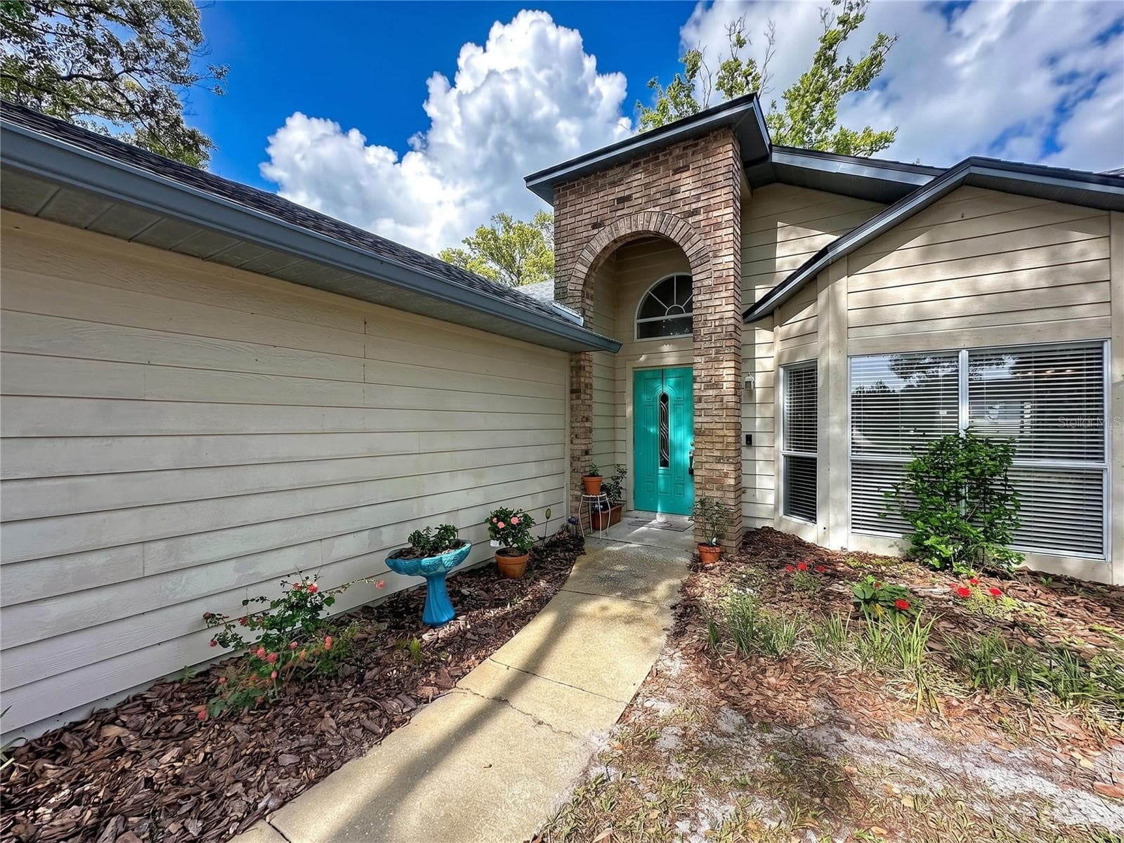 1681 E Spring Ridge Circle photo 04