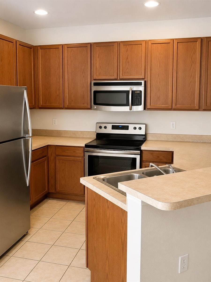 2543 Old Kent Circle photo 06