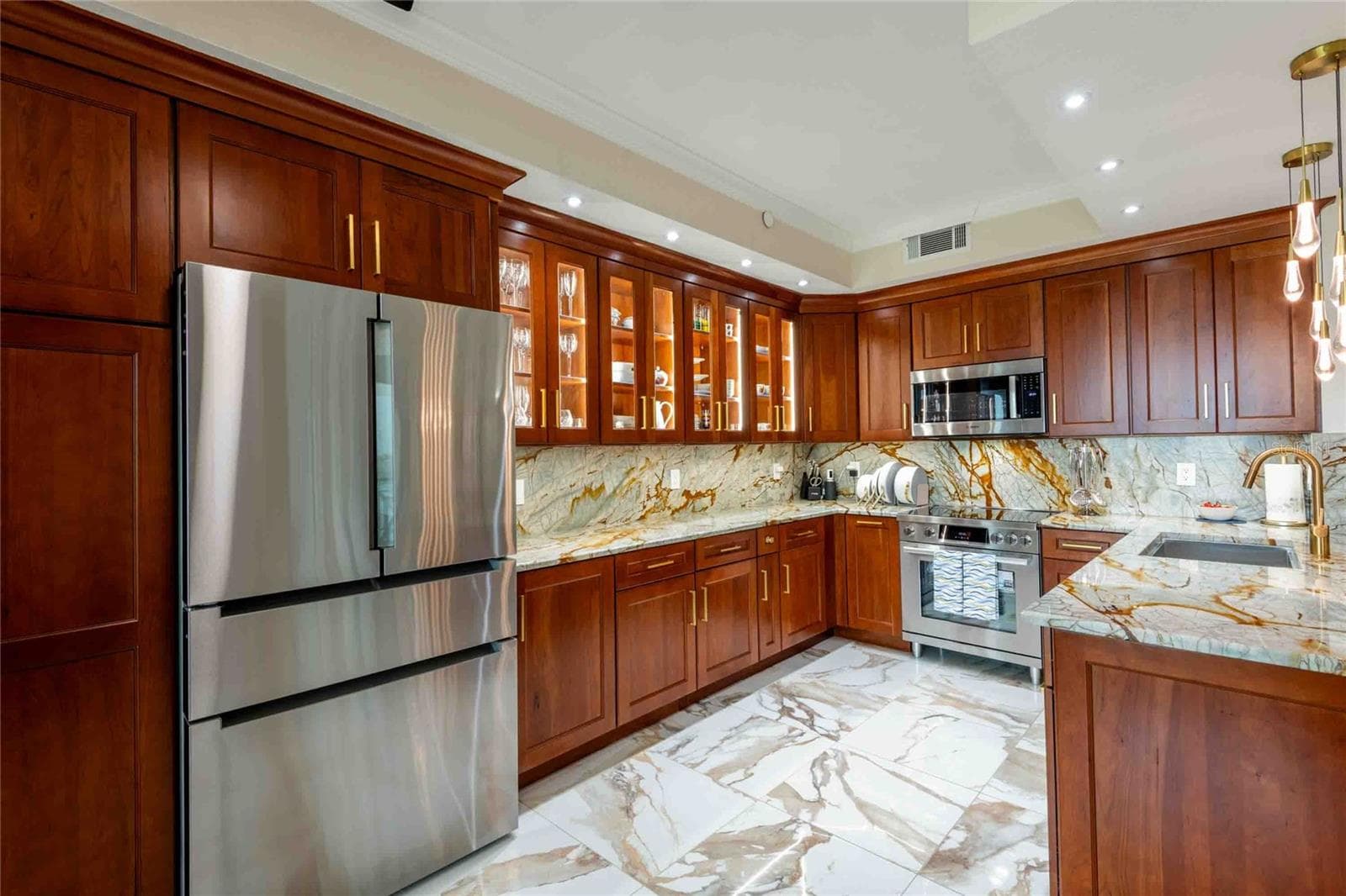 4737 Dolphin Cay Lane S 407 photo 07