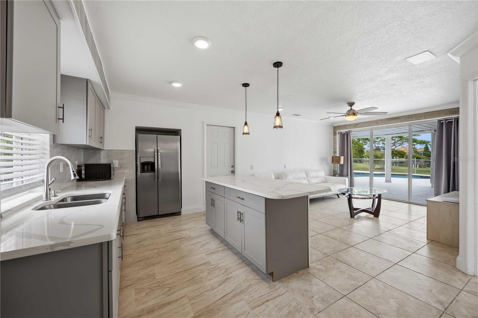 9494 Rosebud Circle photo 04