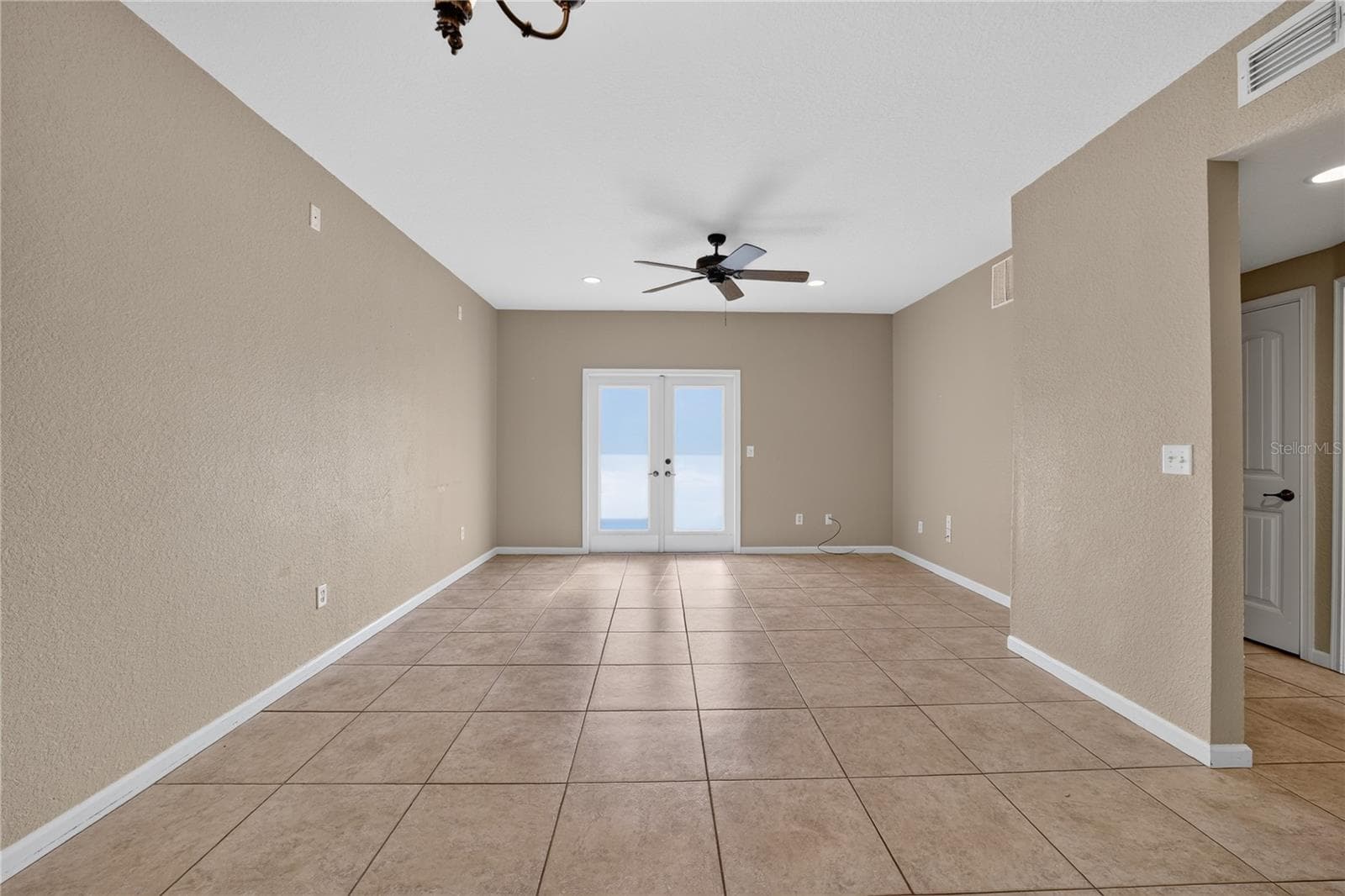 2935 NE 7th Street 113 photo 06