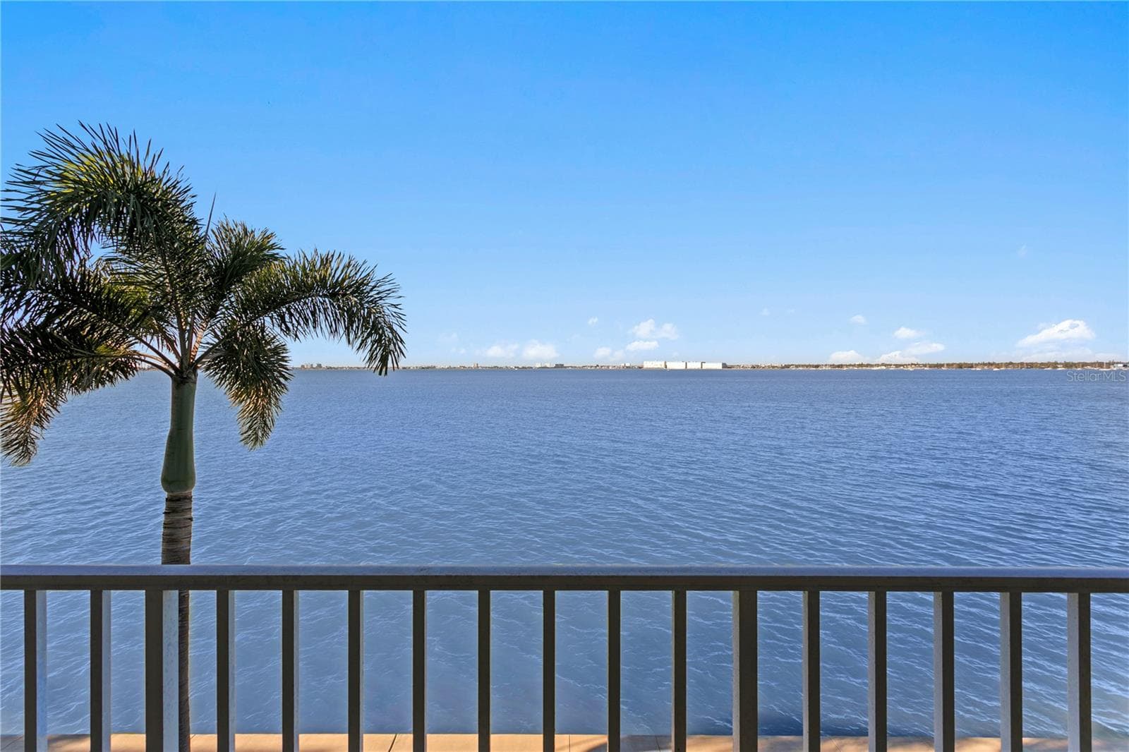 5279 Isla Key Boulevard S 211 photo 04