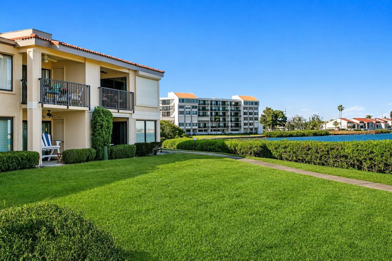 6104 Palma Del Mar Boulevard S 210