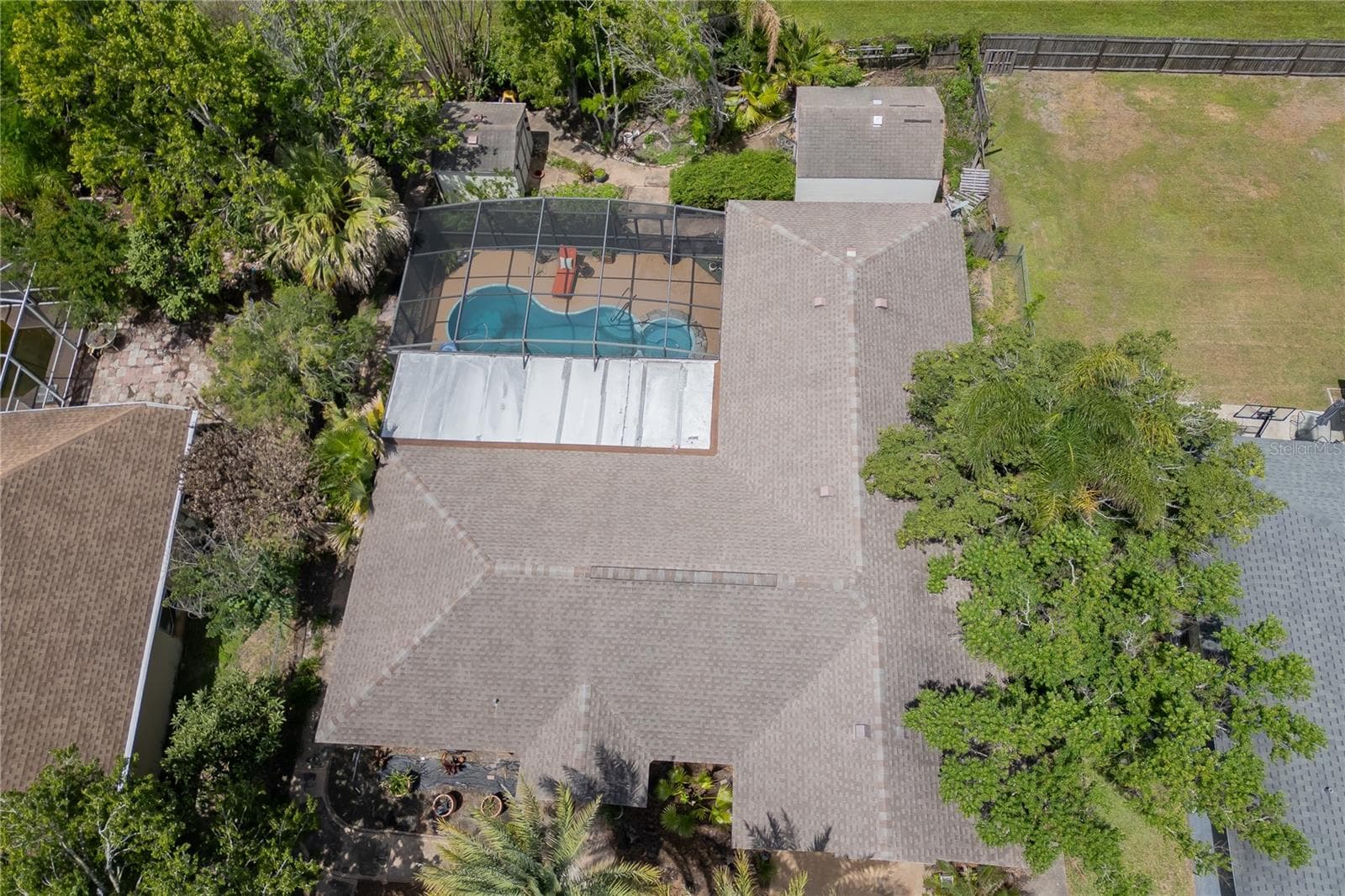 720 Tahiti Drive photo 02