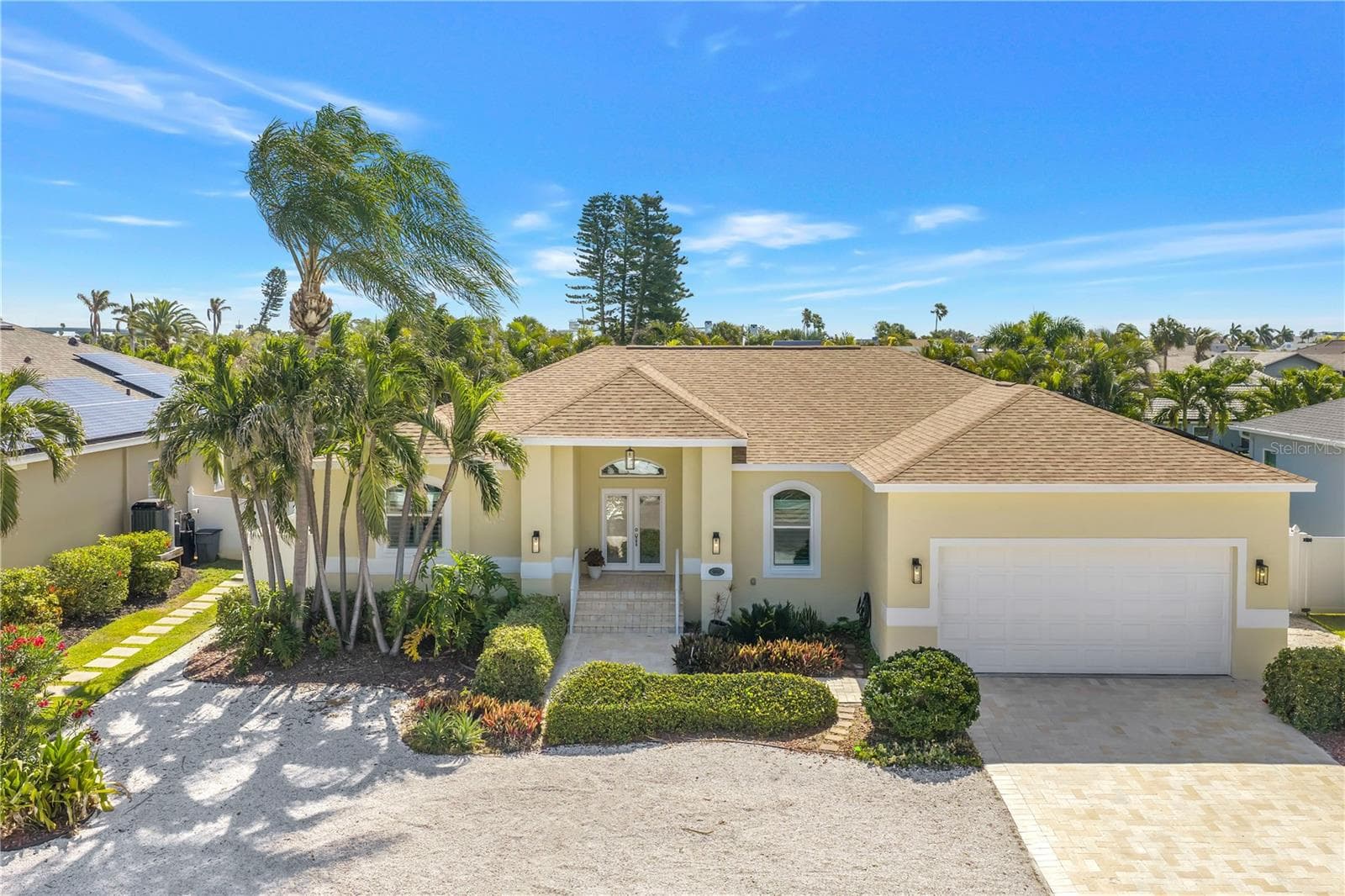 343 8th Avenue N photo 02