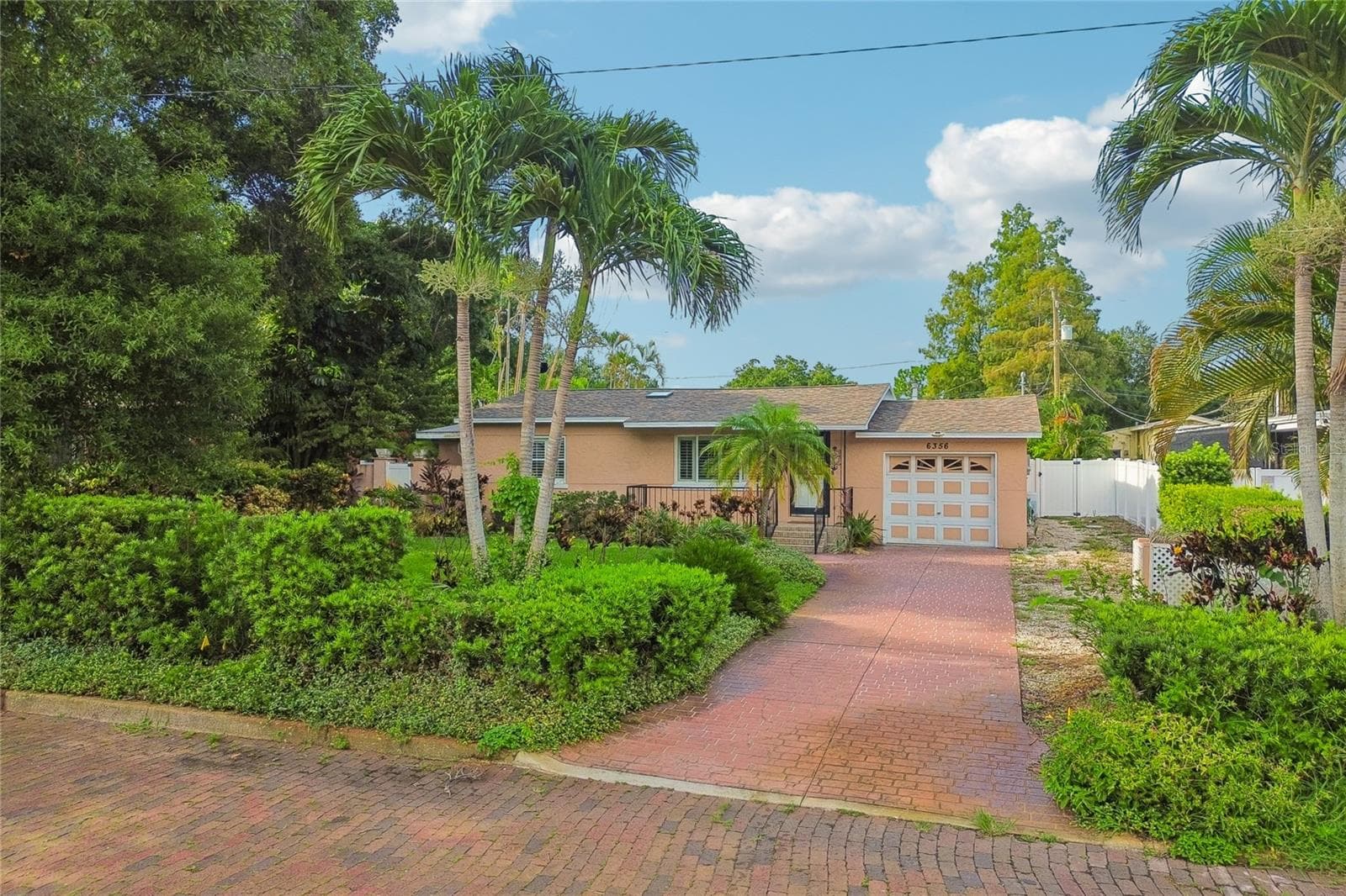 6356 8th Avenue N photo 03