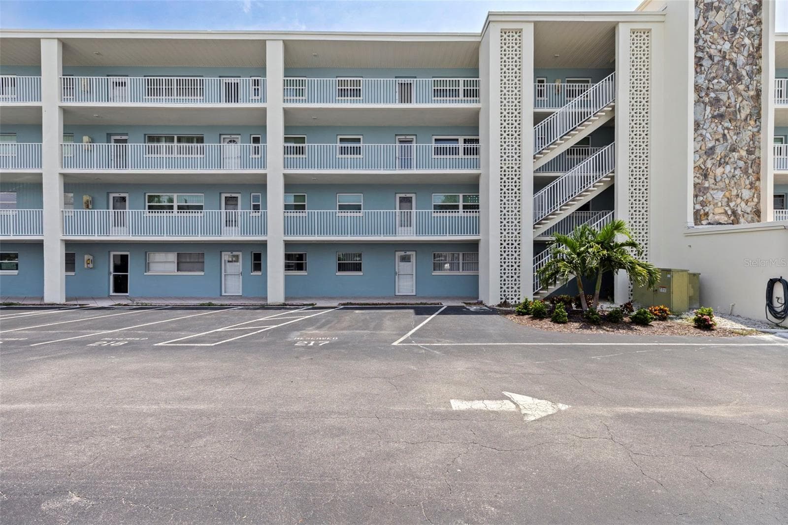 6363 Gulf Winds Drive 131 photo 03