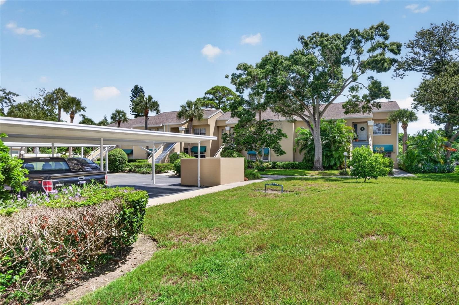 10811 Indian Hills Court 37 photo 05