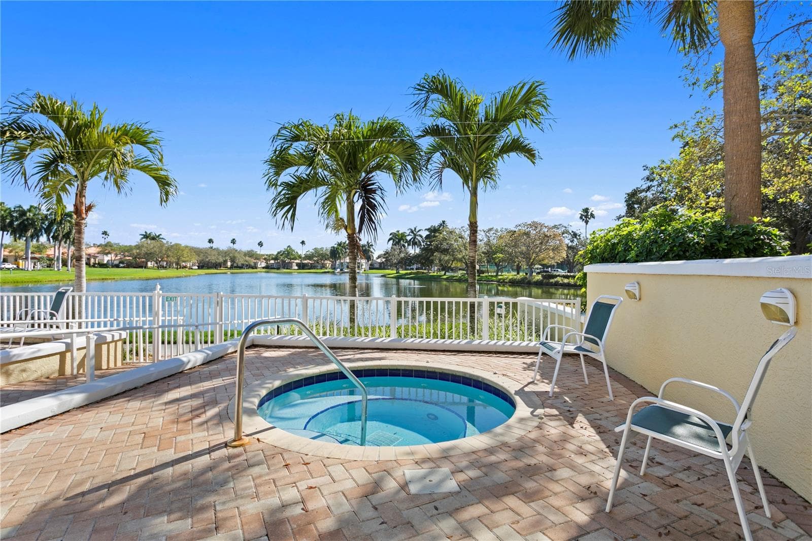 4737 Dolphin Cay Lane S 102 photo 05